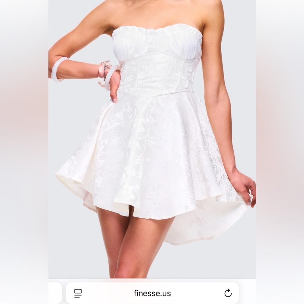 Finesse Connie white mini dress